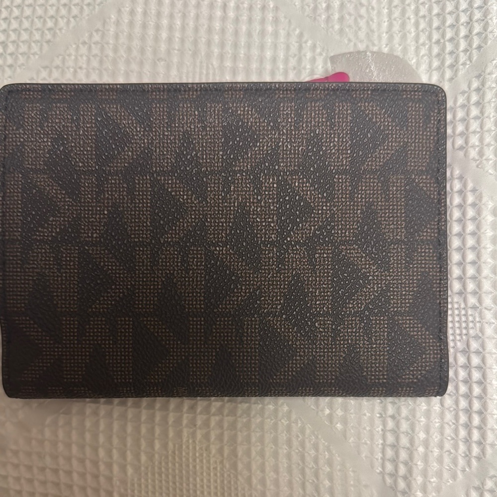 Michael Kors Monogram Wallet - Picture 2 of 4